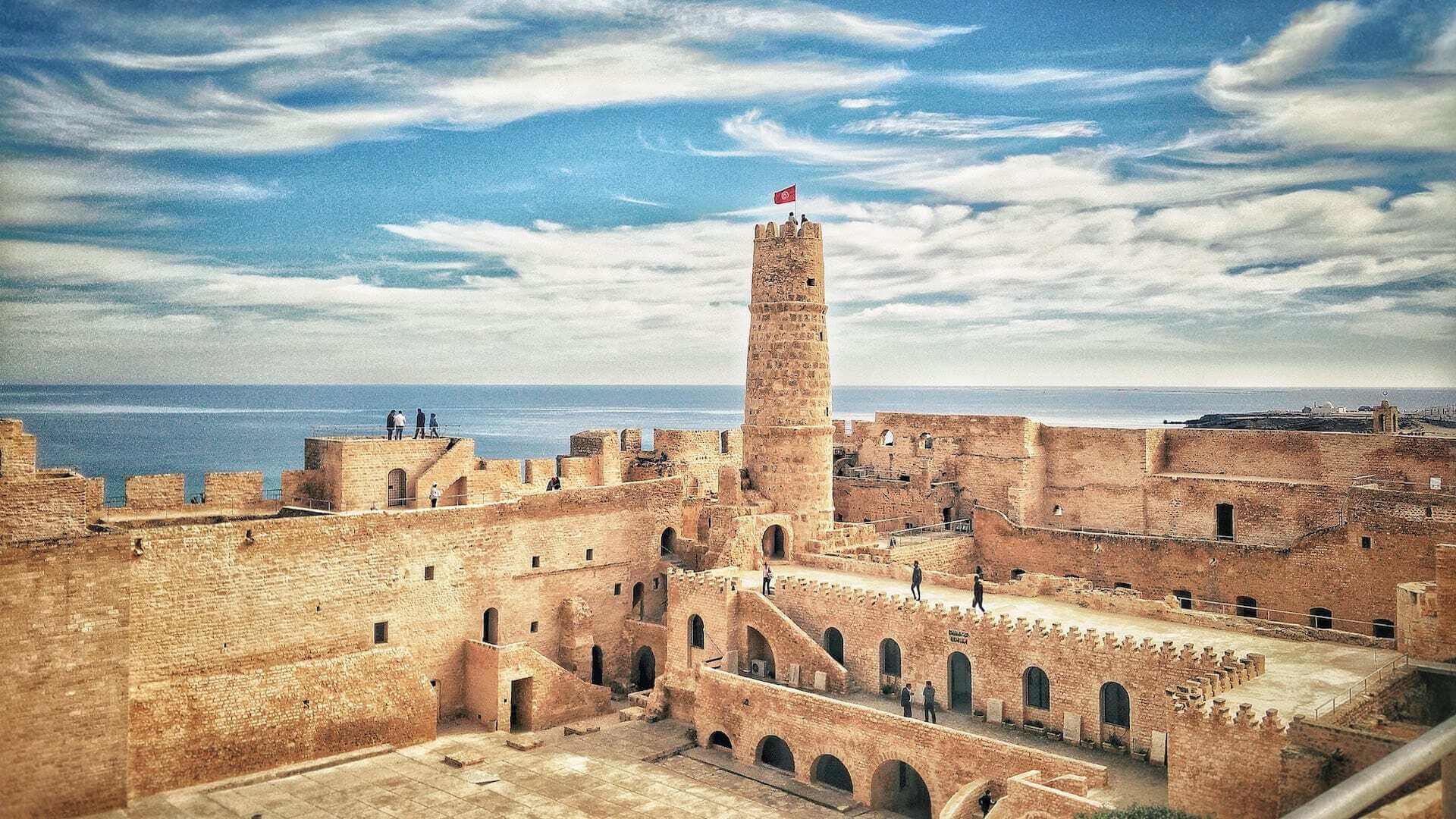Les murs du ribat de Monastir